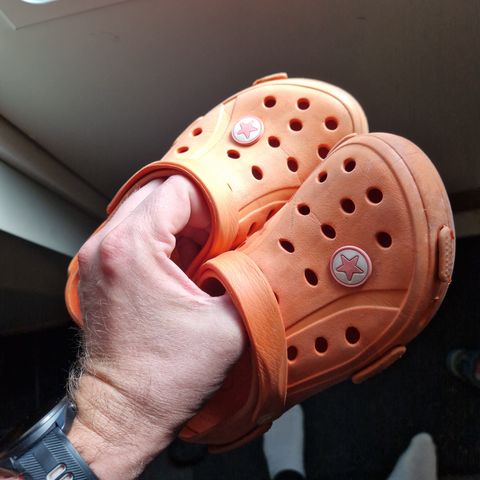 Crocs str 35