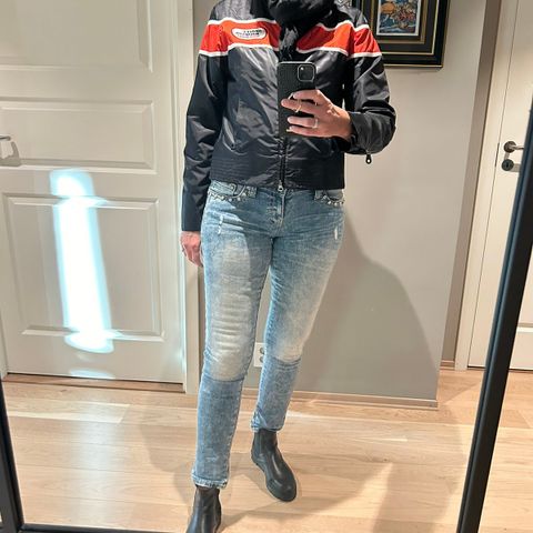 Harley Davidson jeans dame, brukt 1 gang