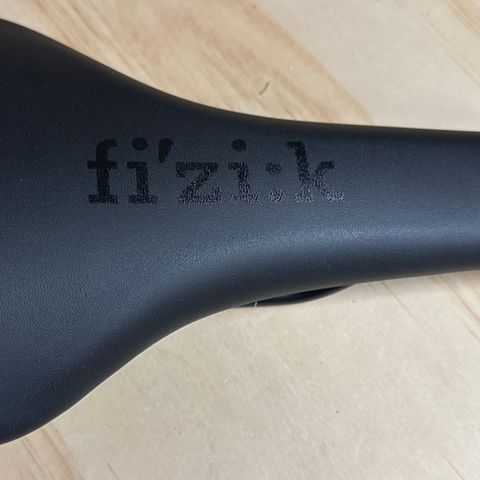 Fizik Taiga sykkelsete (har 2 stk)