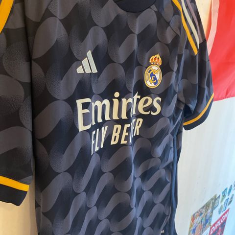 Real Madrid drakt