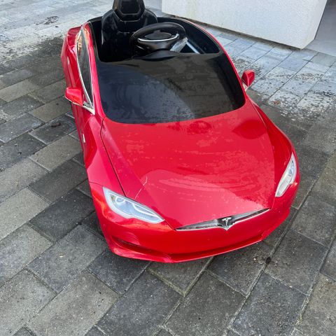 Tesla Radio flyer, rep objekt