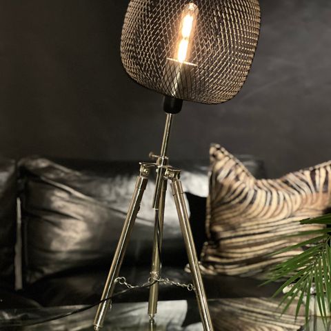 Rocka industriell bordlampe