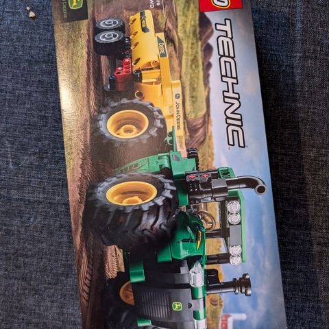 Lego technic tractor