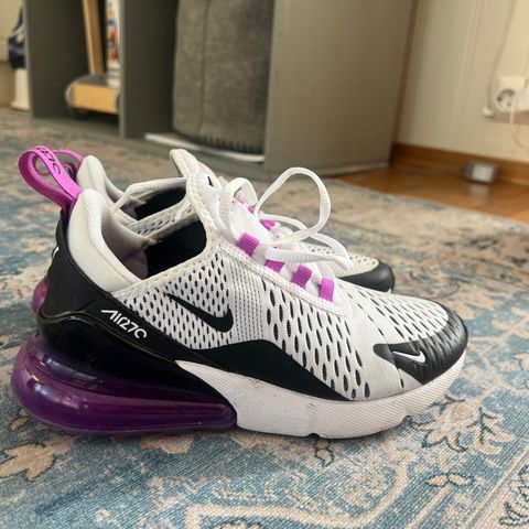 Nike Air 270 sko str 36,5