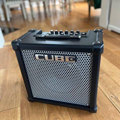 Roland Cube 40 - gitarforsterker