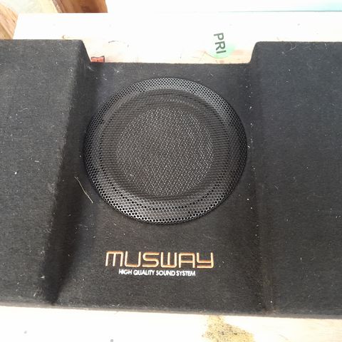 Musway MF108Q 8" subwoofer i kasse 200W RMS, 2x2 Ohm