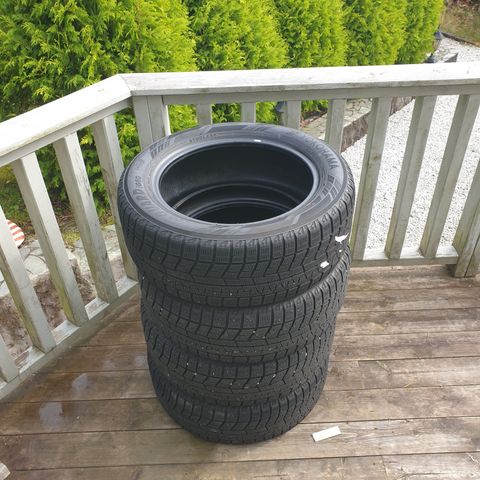 205/55R16 vinterdekk Yokohama extra load