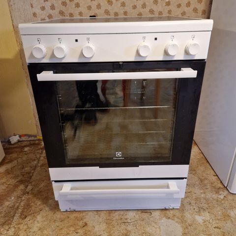 (Reservert) Electrolux komfyr