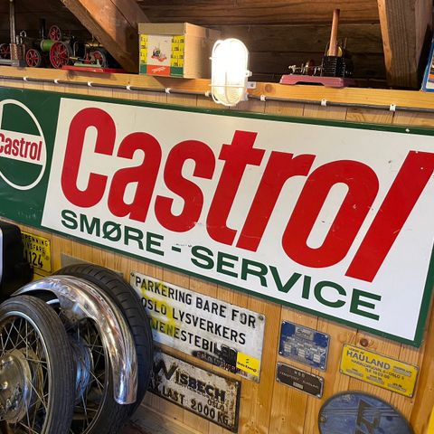 Stort Castrol skilt 174,5 X 54,5 cm