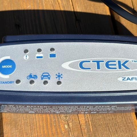 Ctek batterilader