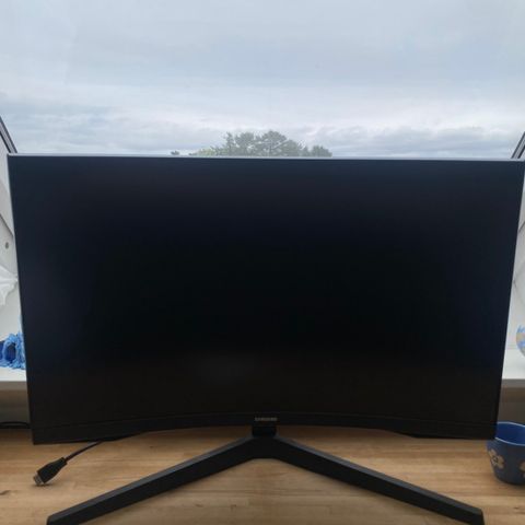 Samsung curved monitor, 27 tommer