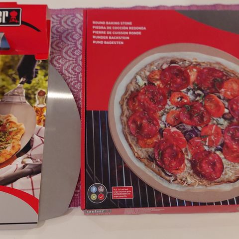 Bakesten og pizzaspade selges