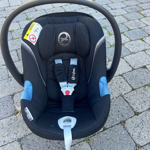 Cybex Gold Aton M-Size bilstol med base