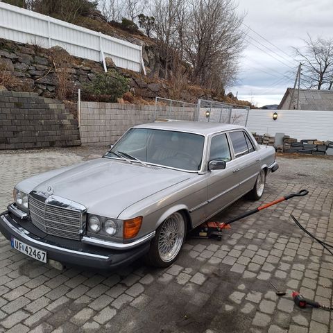 Mercedes W116 Lykteringer til USA modell ønskes.