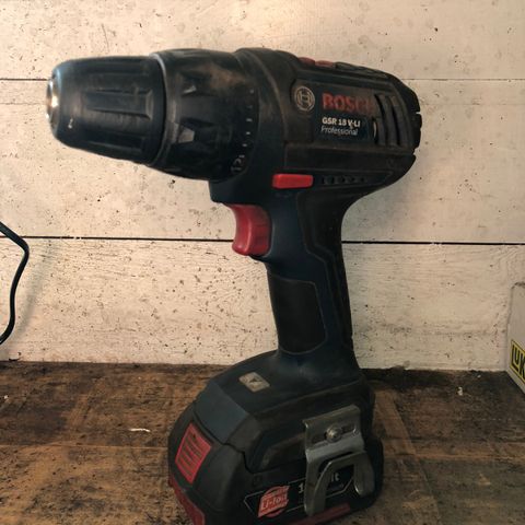 Bosch 18v verktøy. Drill, vinkelsliper, muttertrekker og stikksag