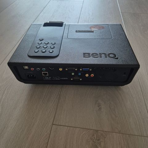 BenQ SP840 prosjektor