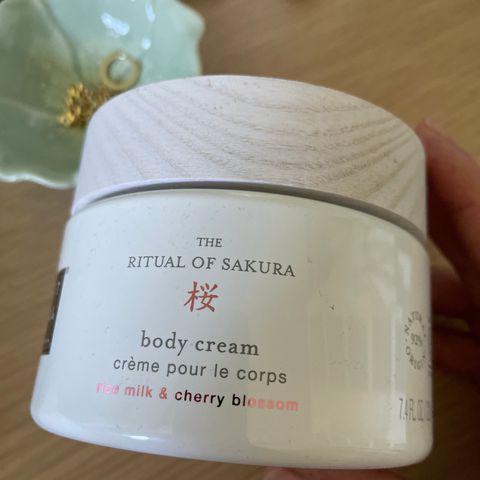 RITUALS ritual Of sakura body cream