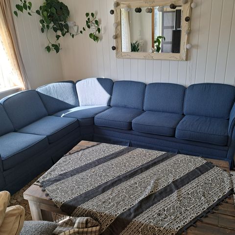 Sofa blå farge