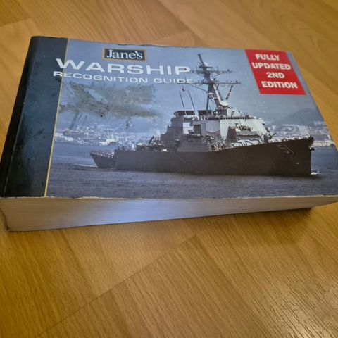 Warship book  (engelsk)