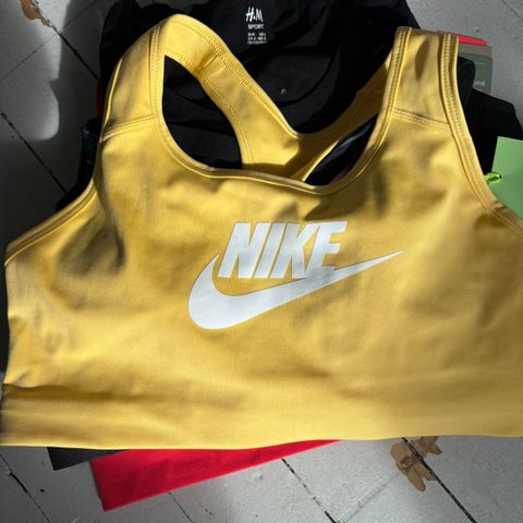 Sports - bh . Nike, Craft, H&M