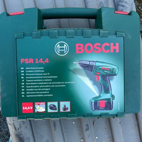 BOSCH drill selges billig grunnet flytting!