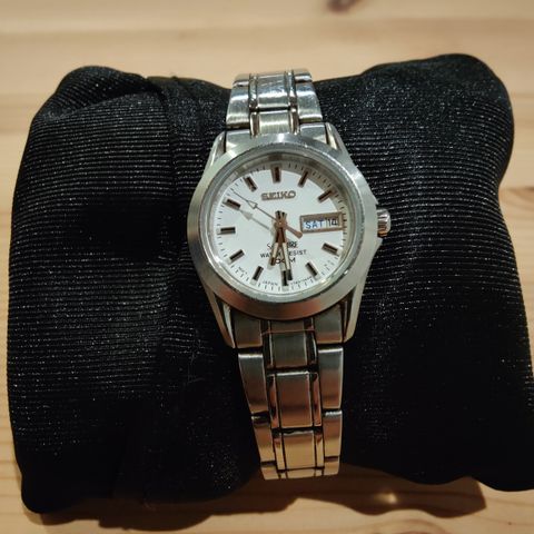 Seiko Sapphire dameklokke