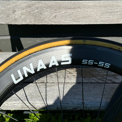 Unaas SS-55 hjulsett med Dura-Ace kassett i meget god stand