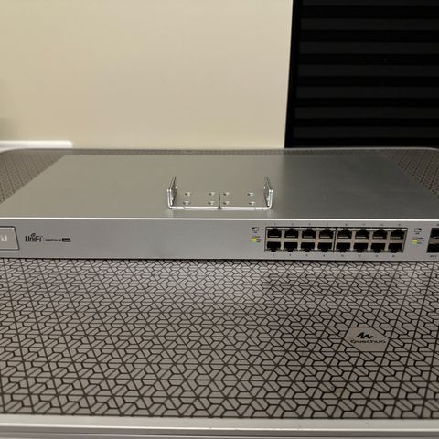 Ubiquiti Unifi US-16-150W Switch