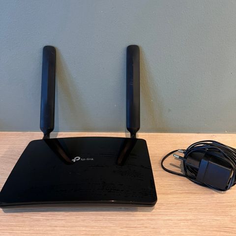 TP-Link MR200 4G LTE WiFi-router selges