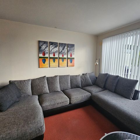 Sofa (Boston) selges kr 1500. HASTER! Reservert.