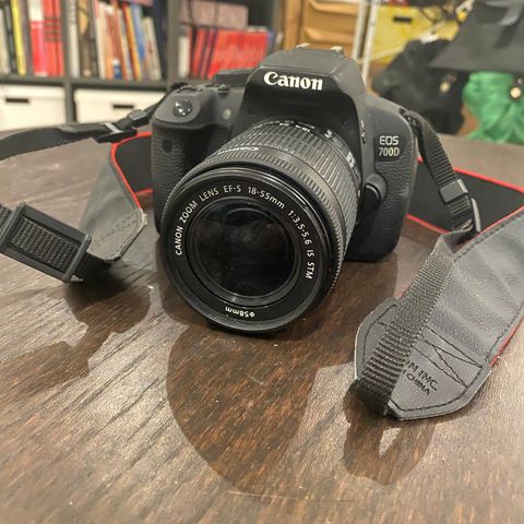 Canon eos 700D kamera