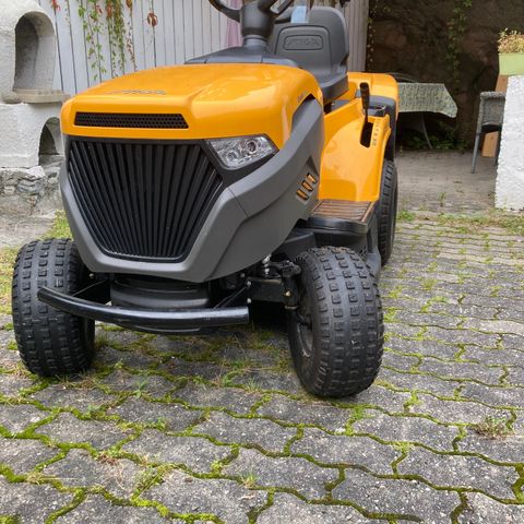 Stiga Estate 2084 H sitteklipper