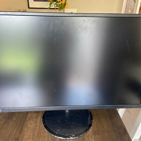 Lenovo 32 tommers skjerm, som ny