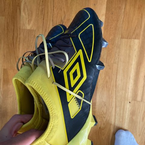 Umbro fotballsko størrelse 42.5