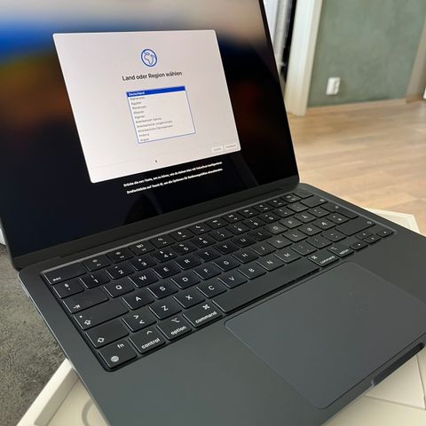 MacBook Air 13,6 M2 256gb 16gb RAM