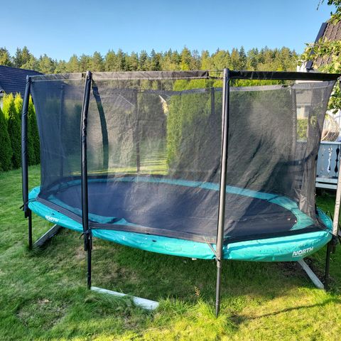 Oval trampoline fra North