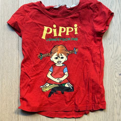 T-skjorte med Pippi - str. 98/104