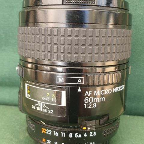 Nikon AF Micro Nikkor 60mm f,2.8 Macro 1:1