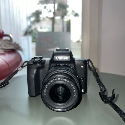 Kamera: Canon eos m50