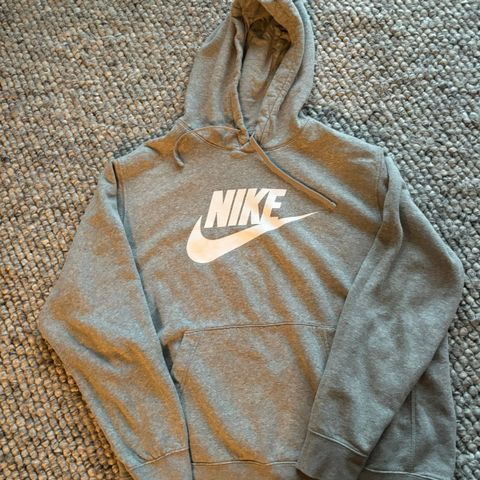 Nike hettegenser