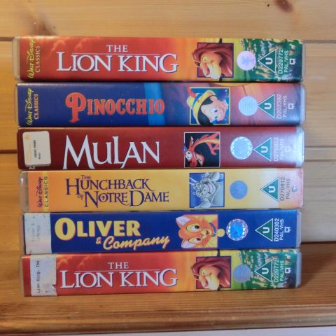 DISNEY CLASSICS på VHS