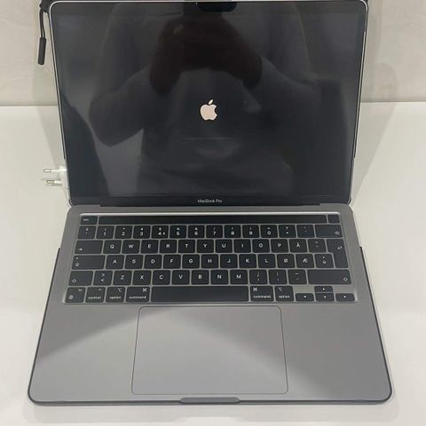 MacBook Pro 13 M2 8GB RAM 256GB SSD