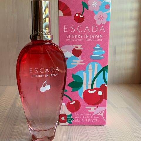 Cherry in Japan - Escada (100ml) 🍒🌸