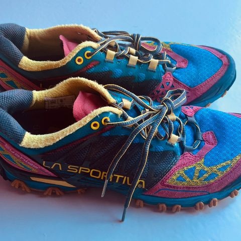 La Sportiva Bushido Running 42