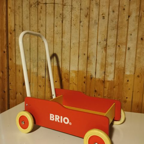 Brio Gåvogn