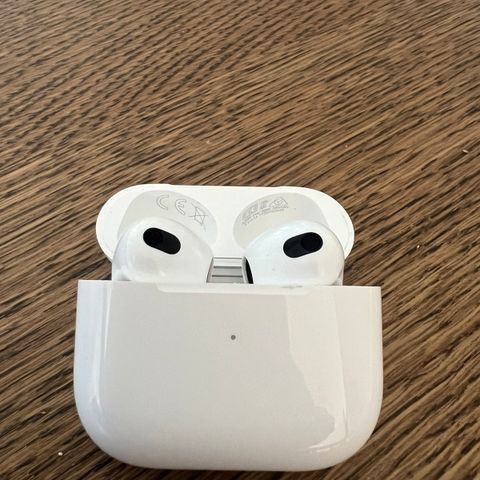 Apple AirPods Gen 3