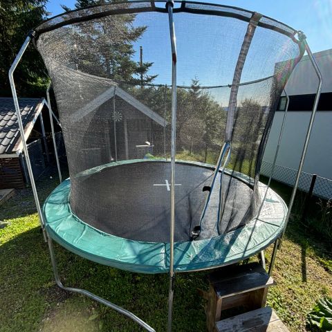 Trampoline