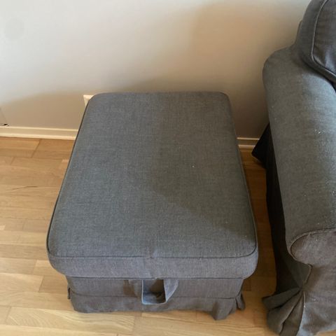 Ikea sofa - Ektorp 3 seter med praktisk puff