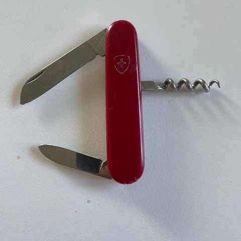 VICTORINOX / OFFICIER SUISSE lommekniv