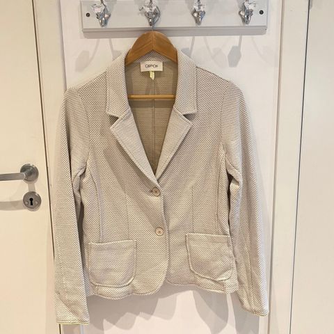 Blazer / jakke til dame str 38